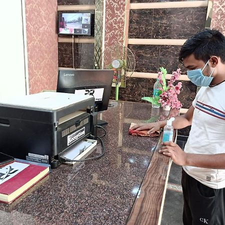 Hotel Prakash Regency Hapur Екстериор снимка