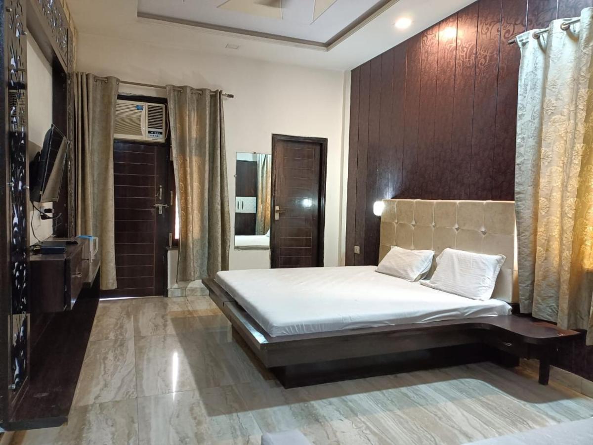 Hotel Prakash Regency Hapur Екстериор снимка