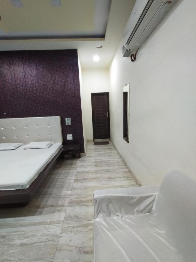 Hotel Prakash Regency Hapur Екстериор снимка
