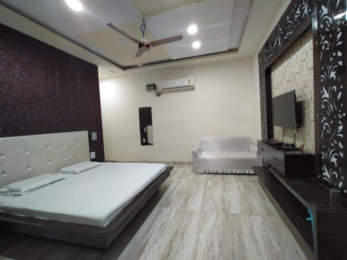Hotel Prakash Regency Hapur Екстериор снимка