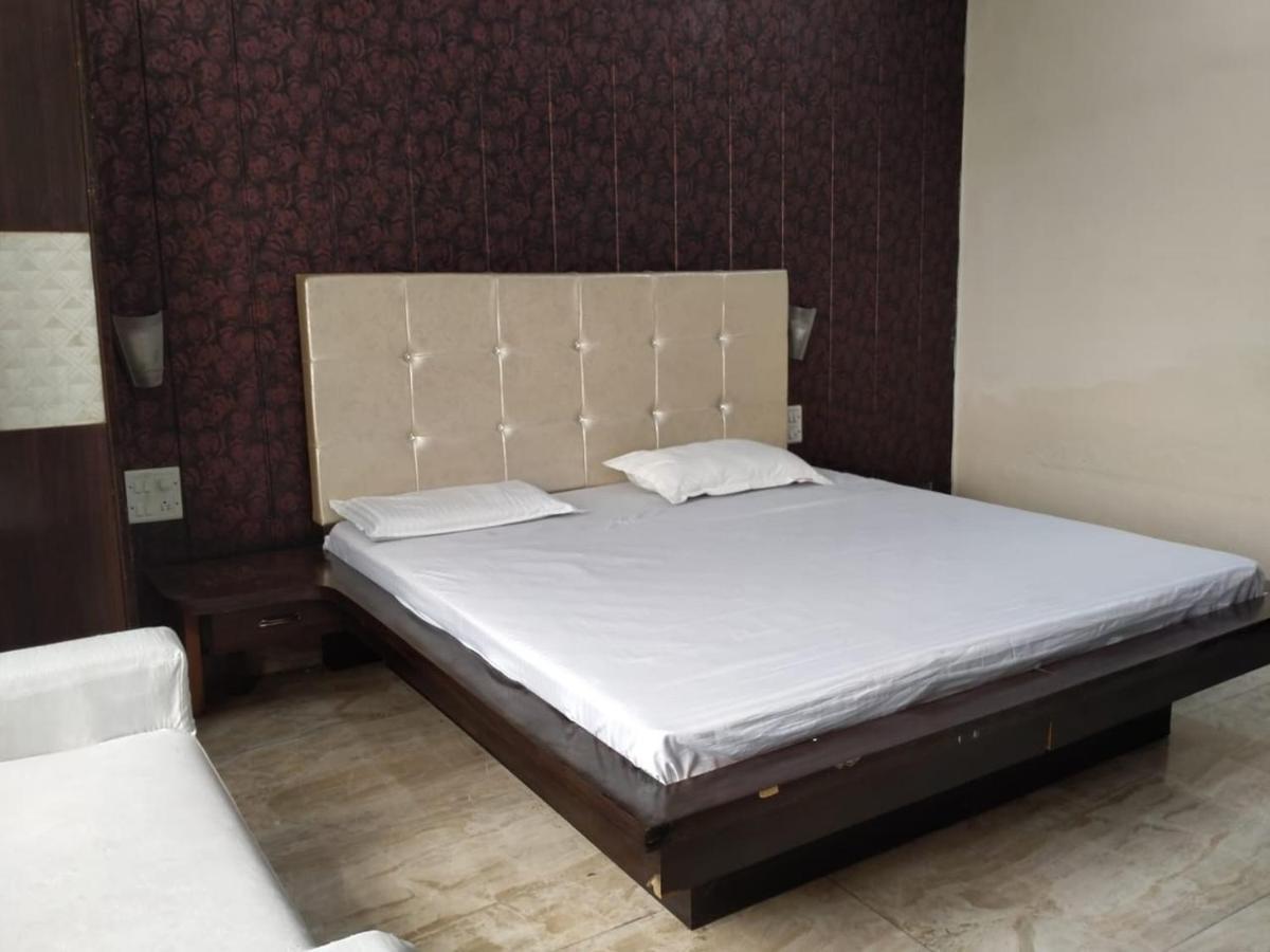 Hotel Prakash Regency Hapur Екстериор снимка