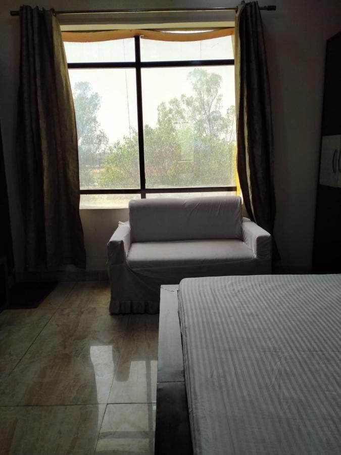 Hotel Prakash Regency Hapur Екстериор снимка