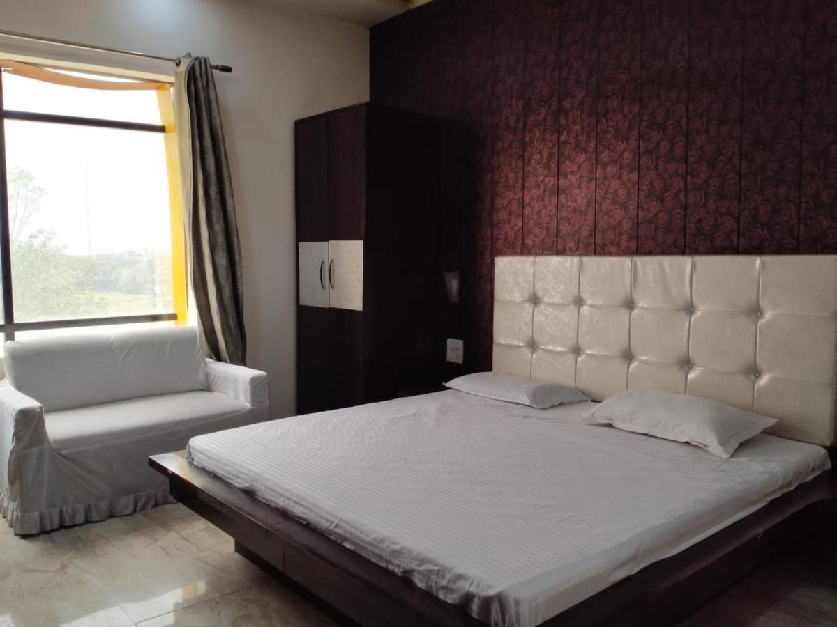 Hotel Prakash Regency Hapur Екстериор снимка